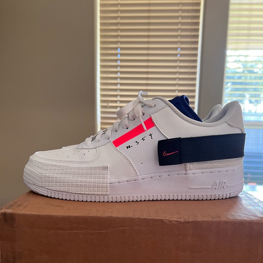 Nike Mens Air Force One N. 354